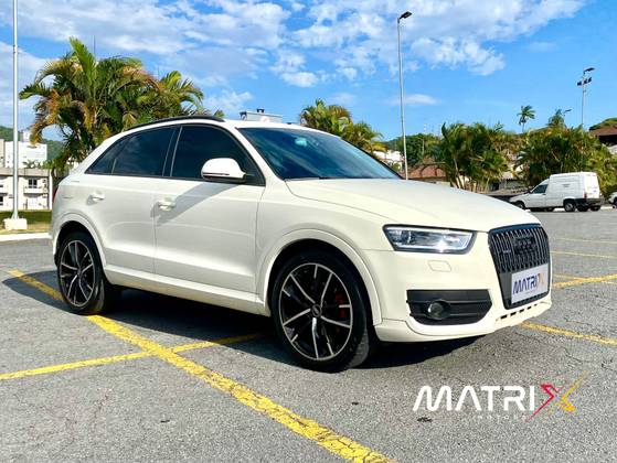 AUDI Q3 2.0 TFSI ATTRACTION QUATTRO 4P GASOLINA S TRONIC